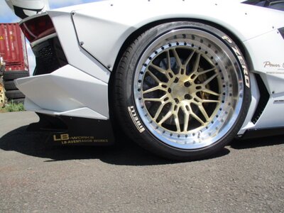 صورة 53 لـ 2012 Lamborghini AVENTADOR