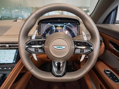 2025 Aston Martin DB12 VOLANTE 缩略图 19
