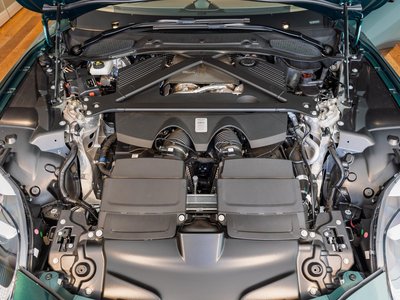 2025 Aston Martin DB12 VOLANTE 缩略图 38