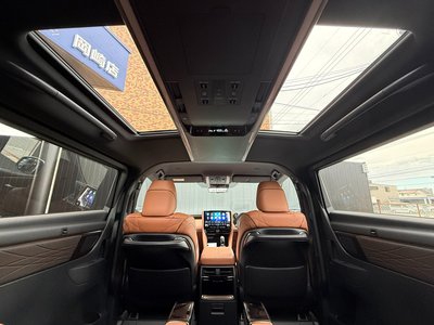 صورة 45 لـ 2026 Toyota VELLFIRE
