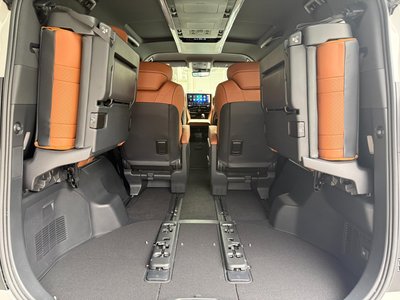 صورة 75 لـ 2026 Toyota VELLFIRE