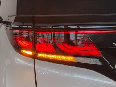 صورة 34 لـ 2026 Toyota VELLFIRE