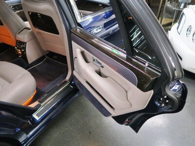 2004 Bentley ARNAGE thumbnail 9