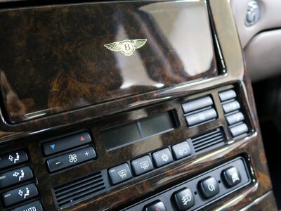 2004 Bentley ARNAGE thumbnail 52