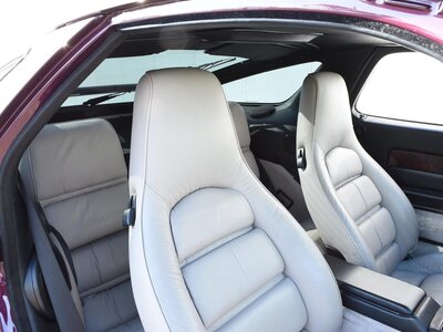 1991 Porsche 928 缩略图 16