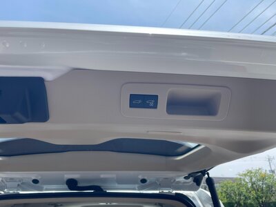 صورة 44 لـ 2025 Toyota LAND CRUISER 300