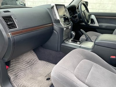 صورة مصغرة 44 لـ 2017 Toyota LAND CRUISER 200