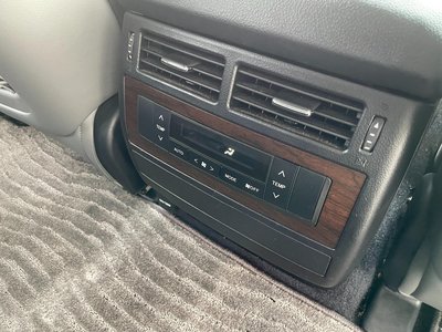 صورة مصغرة 49 لـ 2017 Toyota LAND CRUISER 200