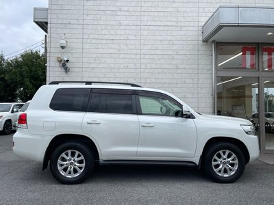 صورة مصغرة 21 لـ 2017 Toyota LAND CRUISER 200