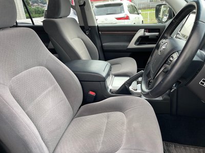 صورة مصغرة 41 لـ 2017 Toyota LAND CRUISER 200