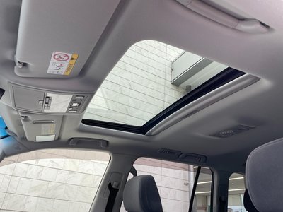 صورة مصغرة 8 لـ 2017 Toyota LAND CRUISER 200