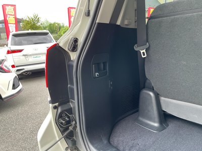 صورة مصغرة 57 لـ 2017 Toyota LAND CRUISER 200