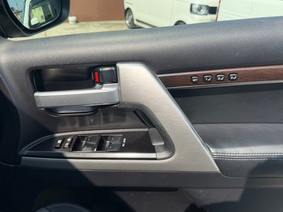 2017 Toyota LAND CRUISER 200 照片 35