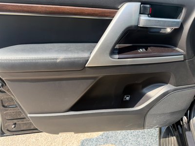 2017 Toyota LAND CRUISER 200 照片 43