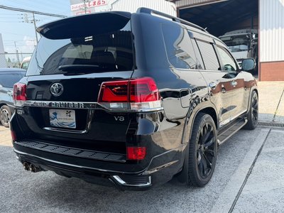 2017 Toyota LAND CRUISER 200 照片 24