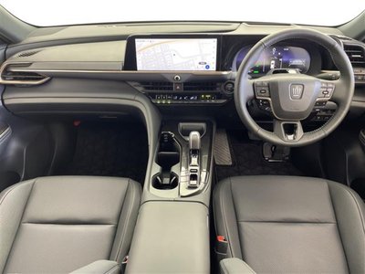 صورة 49 لـ 2024 Toyota CROWN SPORT