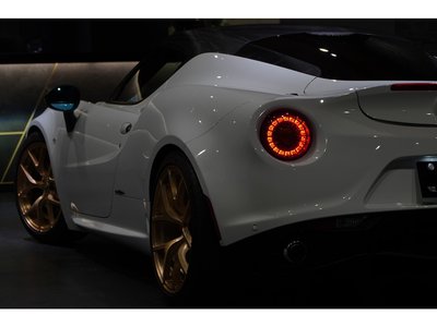 صورة 24 لـ 2015 ALFA Romeo 4C