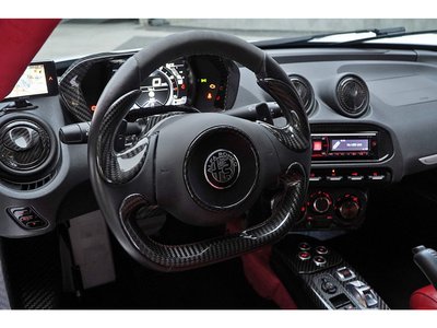 صورة 16 لـ 2015 ALFA Romeo 4C