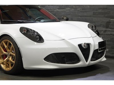 صورة 29 لـ 2015 ALFA Romeo 4C