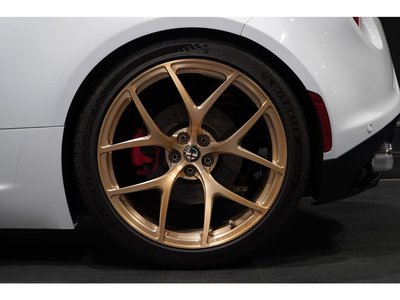 صورة 11 لـ 2015 ALFA Romeo 4C