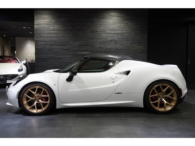 صورة 8 لـ 2015 ALFA Romeo 4C