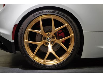 صورة 13 لـ 2015 ALFA Romeo 4C