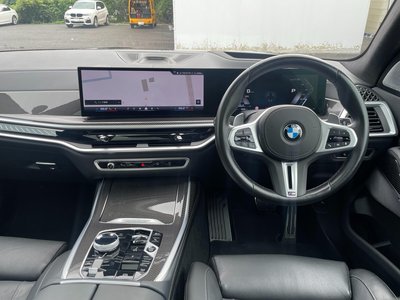 2023 BMW X7 thumbnail 19