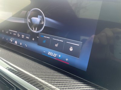 2023 BMW X7 thumbnail 41