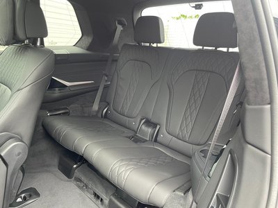 2023 BMW X7 thumbnail 69