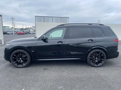 2023 BMW X7 photo 7
