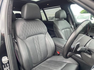 2023 BMW X7 thumbnail 50