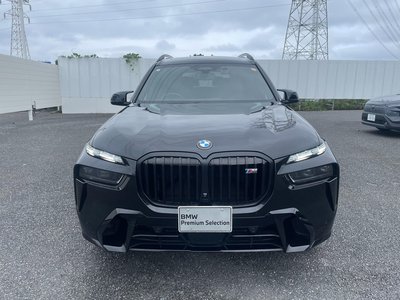 2023 BMW X7 photo 3