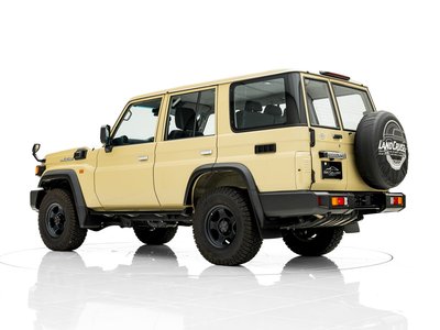 2024 Toyota LAND CRUISER 70 — фото 5