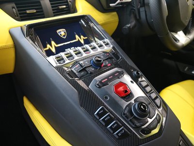 2014 Lamborghini AVENTADOR 照片 36