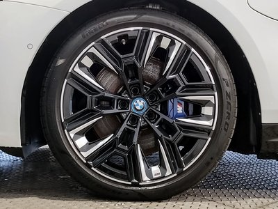 2025 BMW I5 — миниатюра 42