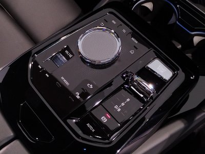 2025 BMW I5 — миниатюра 11