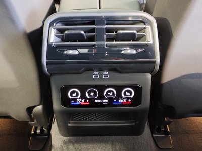 2025 BMW I5 — миниатюра 22