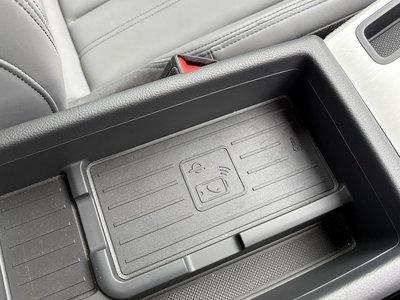 2024 AUDI A4 AVANT photo 8