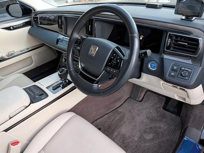 صورة 23 لـ 2018 Toyota CENTURY