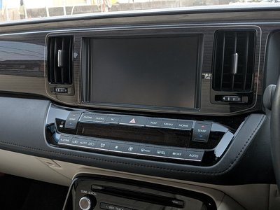 صورة 32 لـ 2018 Toyota CENTURY