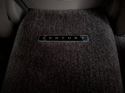 صورة 47 لـ 2018 Toyota CENTURY