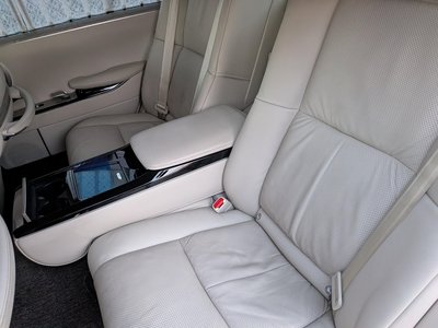 صورة 52 لـ 2018 Toyota CENTURY