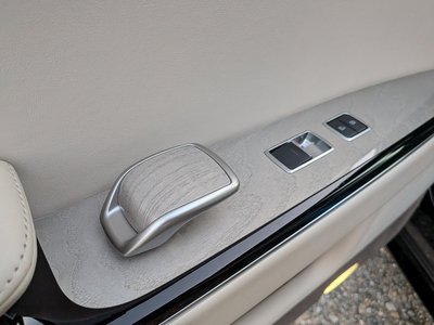 صورة 57 لـ 2018 Toyota CENTURY