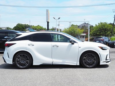 2024 Lexus RX photo 9