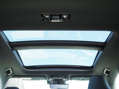 2024 Lexus RX thumbnail 24