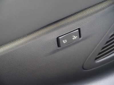 2024 Lexus RX thumbnail 36