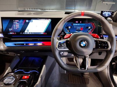 2025 BMW M5 thumbnail 37