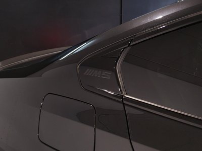 2025 BMW M5 thumbnail 21