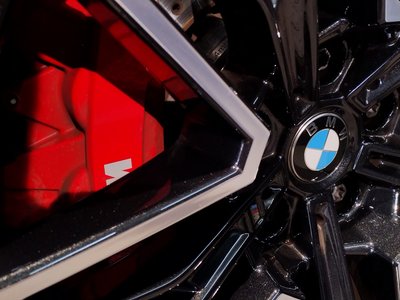 2025 BMW M5 thumbnail 75