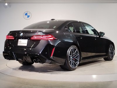 2025 BMW M5 photo 9